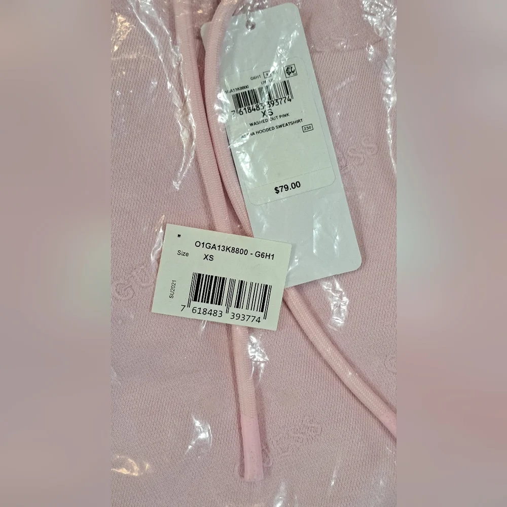 GUESS - Picture 7 of 8